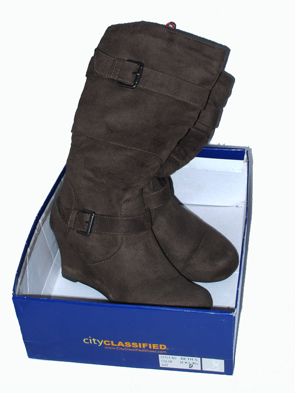 brn suede boots